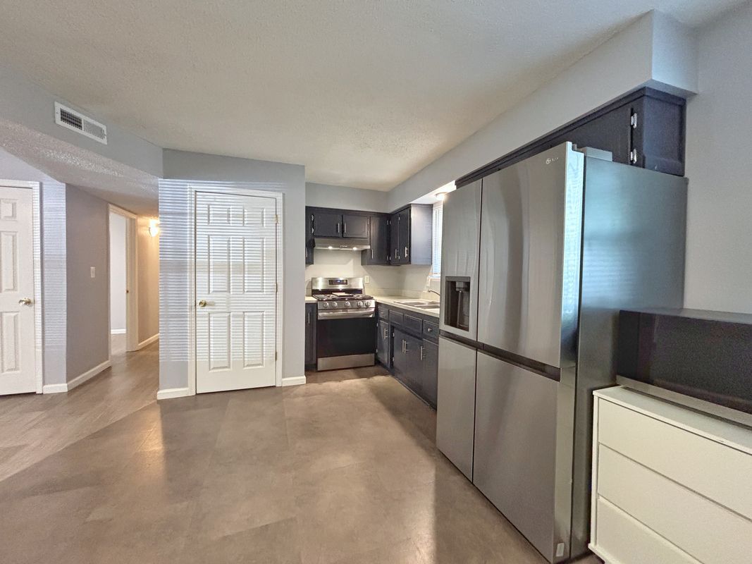 Building Photo - 2641 Maverick Ln