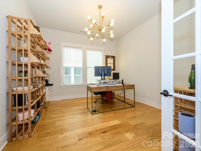 Building Photo - 1217 Drummond Ave