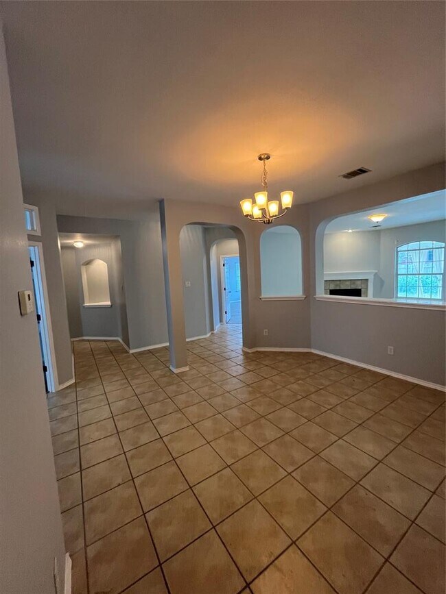 Building Photo - 14525 Ballimamore Dr