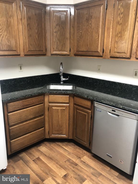 Building Photo - 1019 Ravens Crest Dr