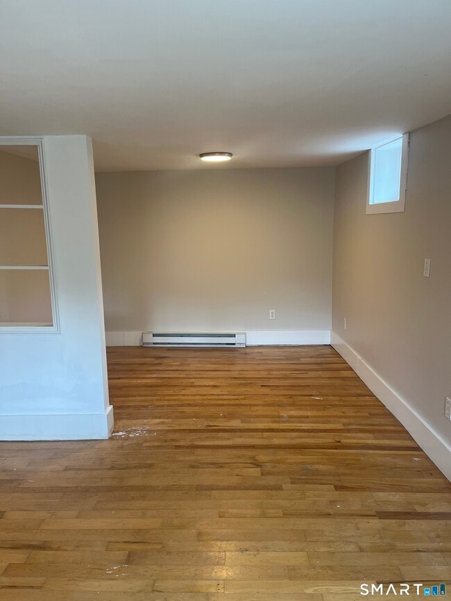 Building Photo - 43 Wallens St