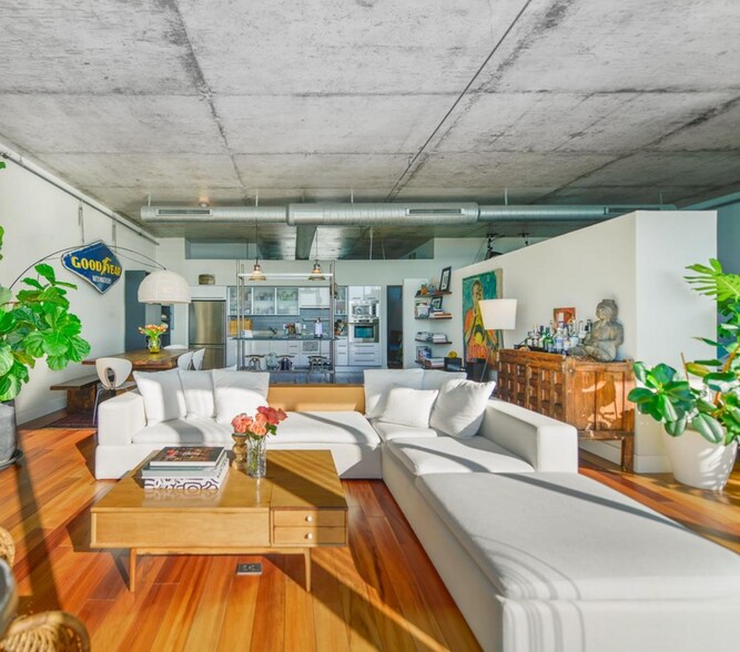 Building Photo - 7930 West Dr