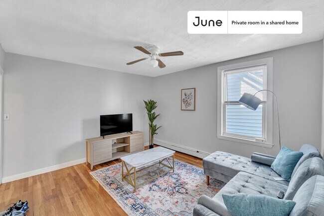 Building Photo - Room in Shared 4 bed/2 bath home