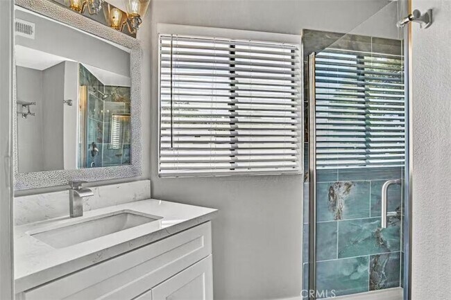 Building Photo - 13104 Glen Ct