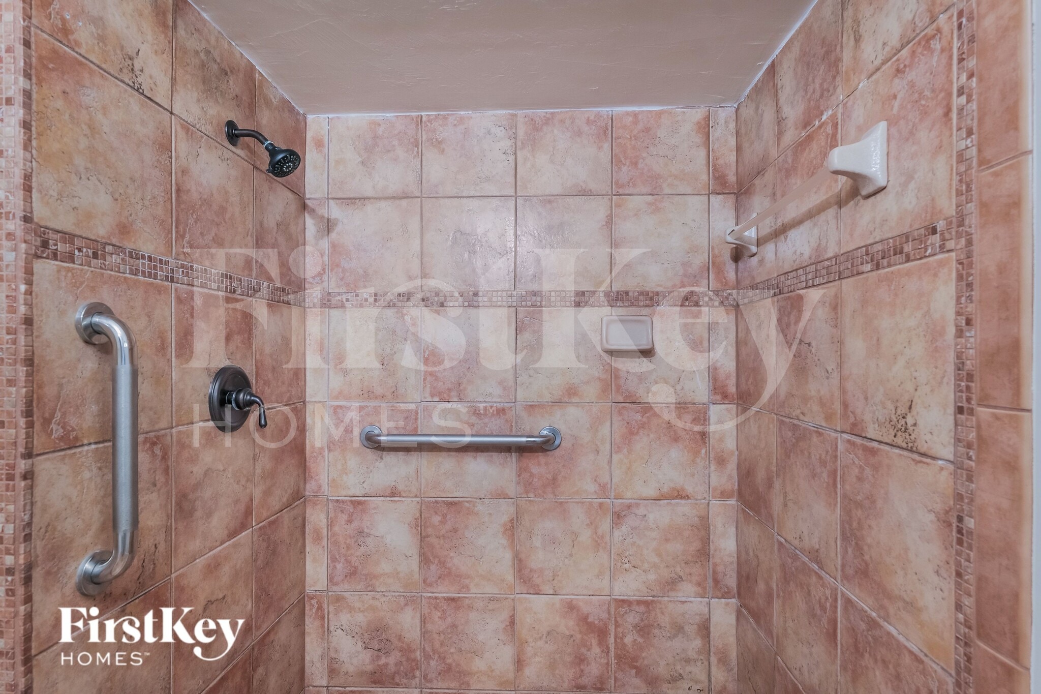 Building Photo - 2301 SE 8th Pl