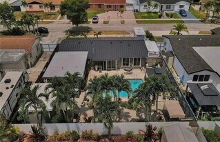 Building Photo - 5103 SW 128th Pl