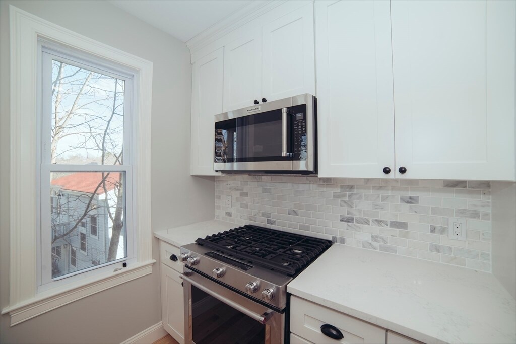Building Photo - 14 Duffley Ct