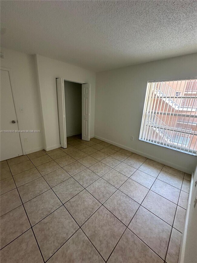 Building Photo - 17500 NW 68th Ave