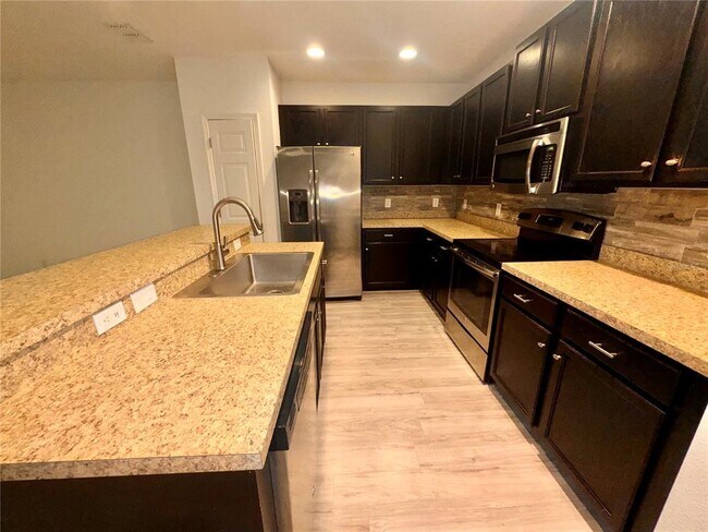 Building Photo - 2896 Tanzanite Terrace