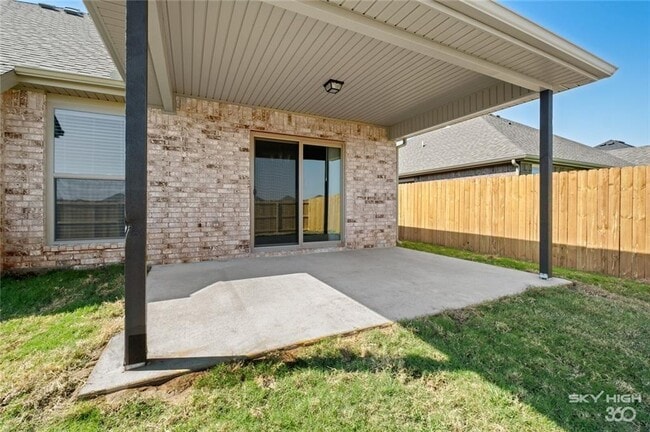 Building Photo - 4446 W Barhem Dr