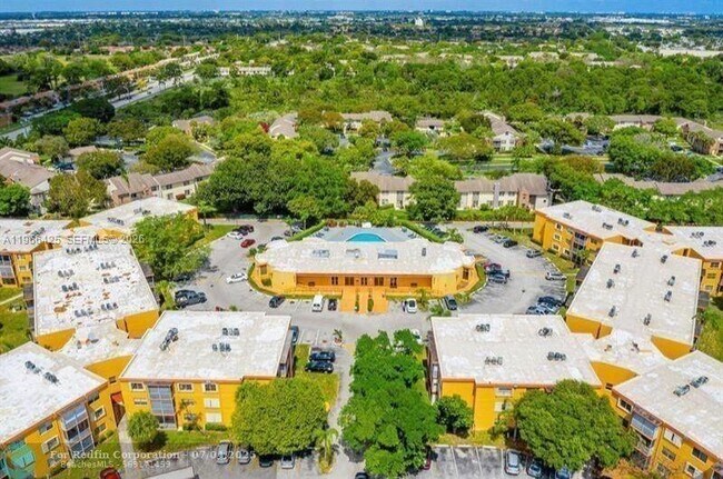 Building Photo - 4334 NW 9th Ave