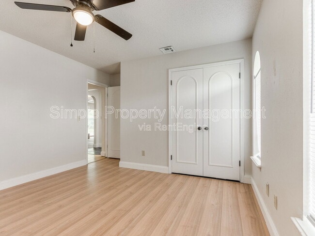 Building Photo - 5816 NW 90th St