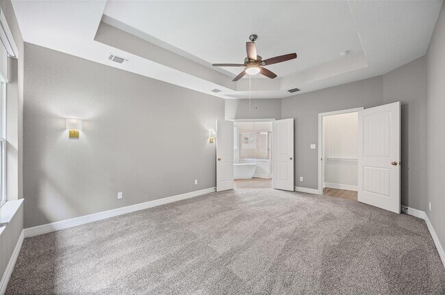 Building Photo - 124 White Steppe Way