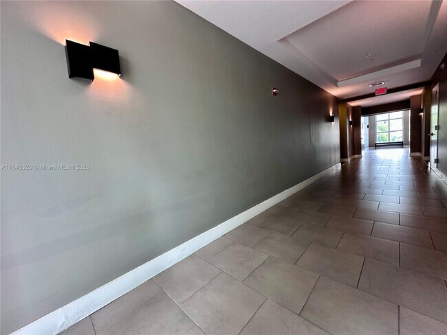 Building Photo - 2275 Biscayne Blvd Blvd