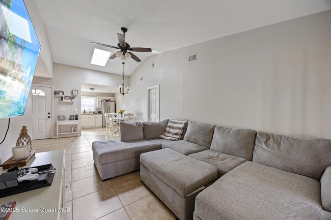 Building Photo - 1666 Owl Ln