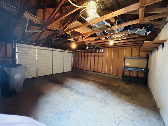 Building Photo - 134 Hartnell Pl