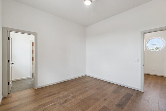 Building Photo - Natural Soul, Modern Flow, Your Boho Escape Awaits!