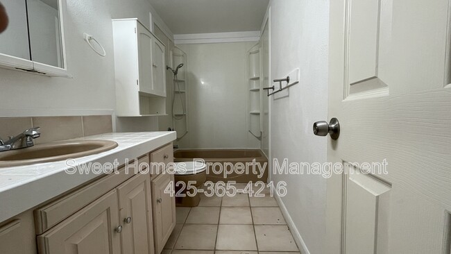 Building Photo - 1923 150th St S