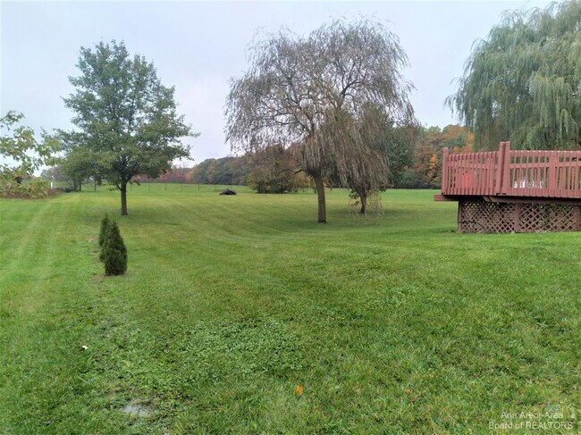 Building Photo - 5383 Textile Rd