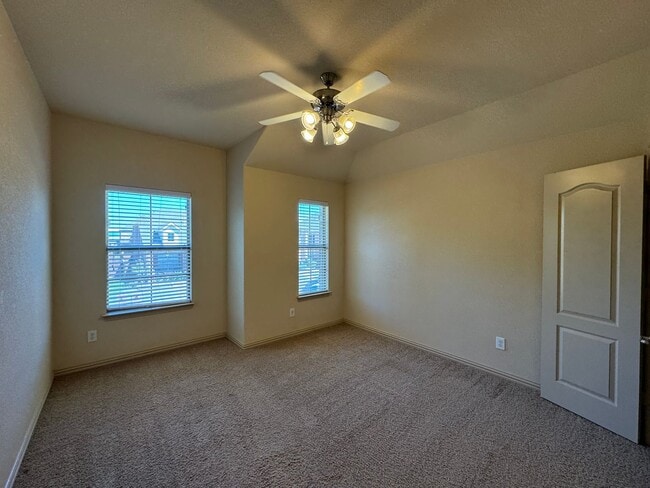 Building Photo - House for Lease in Lewisville