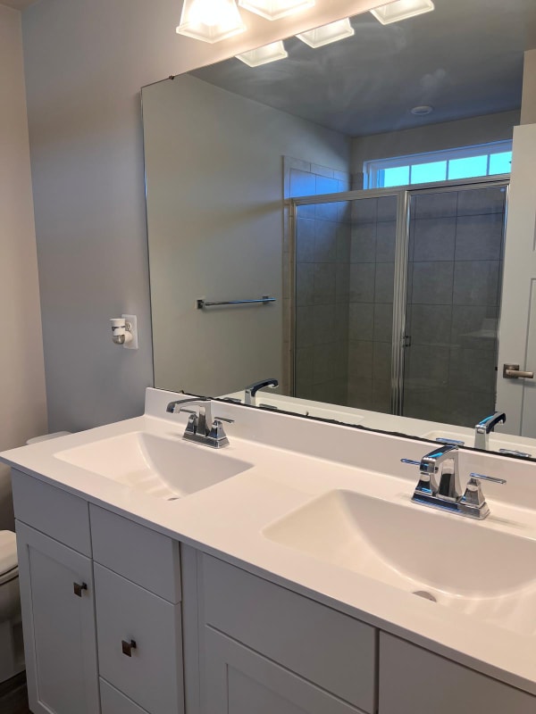 Building Photo - 304 Theodora Way