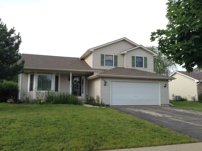 Building Photo - 6511 Benich Ln