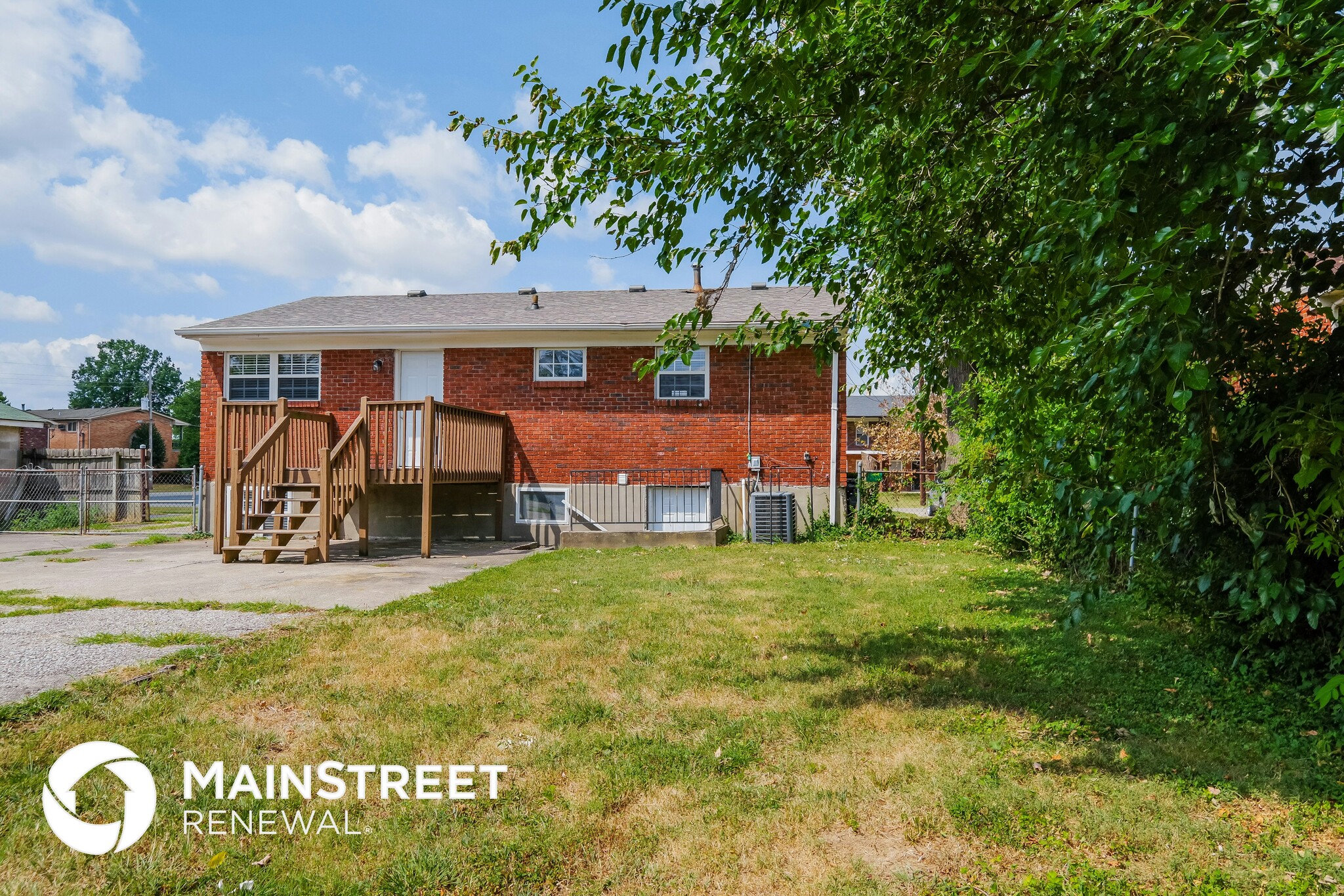 Building Photo - 5605 Butternut Rd