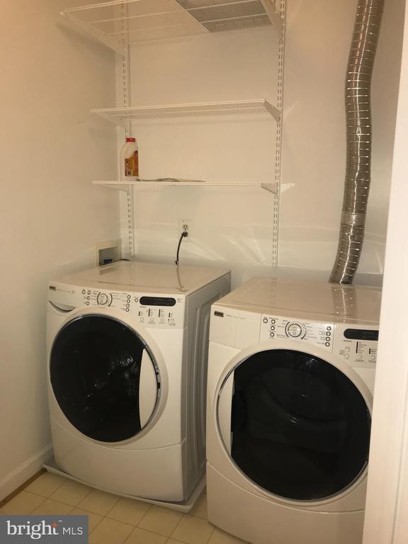 Building Photo - 1406 Ingleside Ave