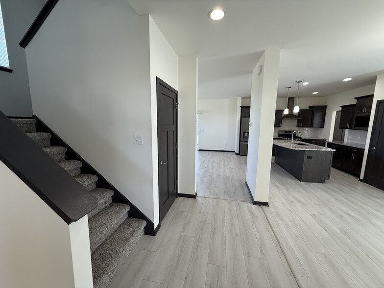 Building Photo - 4825 Suelo Rd