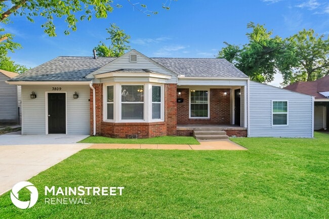 Primary Photo - 3809 NW 24th St