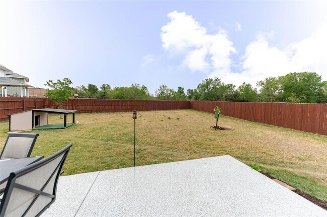 Building Photo - 303 Schuylerville Dr