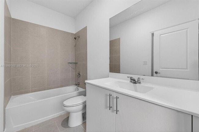 Building Photo - 2650 SE 29th St