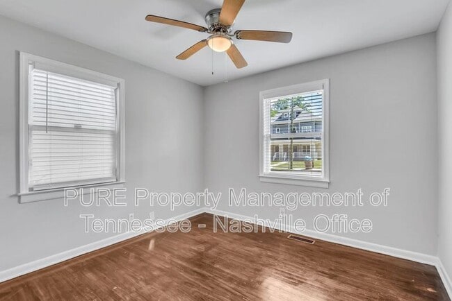 Building Photo - 1715 24th Ave N