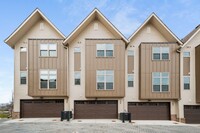 Building Photo - 7341 Charlotte Pike