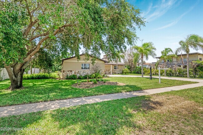 Building Photo - 317 Surf Dr