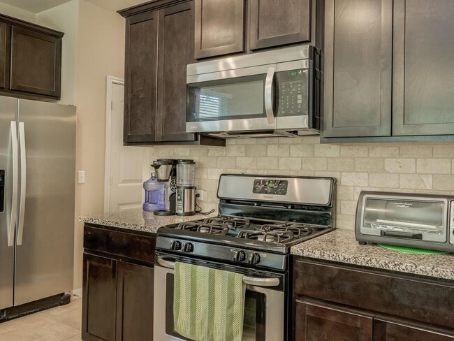 Building Photo - 2508 Merton Dr