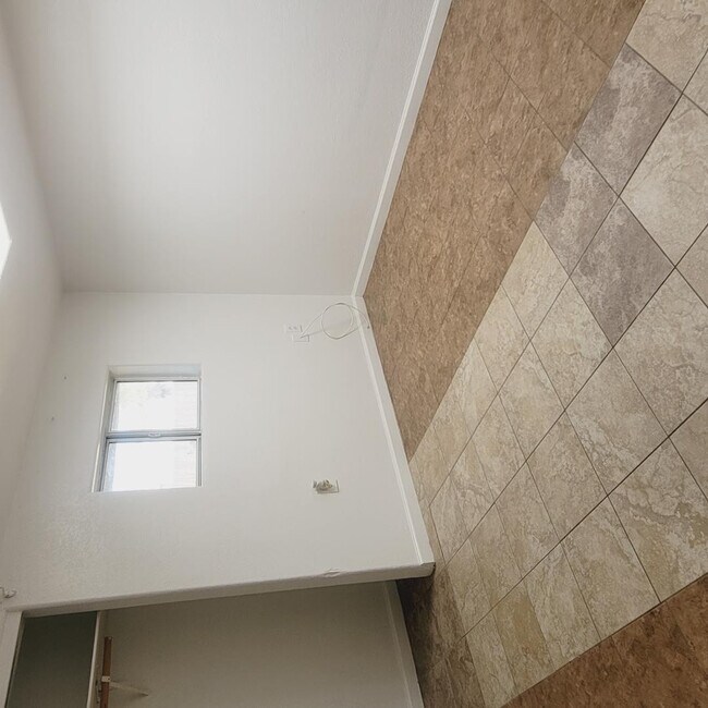 Building Photo - 4412 N 67th Ave