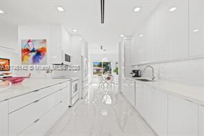 Building Photo - 1445 71st St