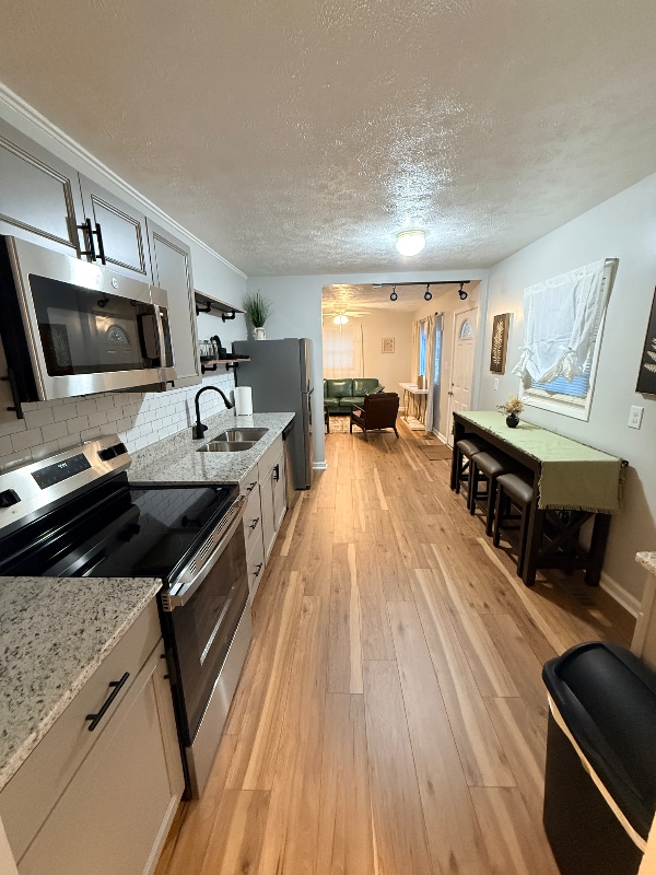 Building Photo - 4501 Greenfield Dr