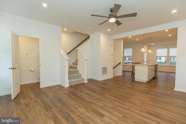 Building Photo - 767 Lord Fairfax St