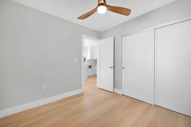 Building Photo - 1318 Malachite Ave