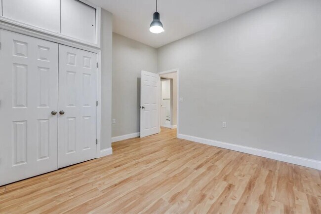 Building Photo - 3302 Palisade Ave