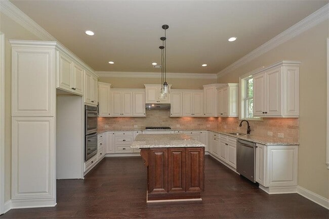 Building Photo - 2408 Rosapenna Ln SW