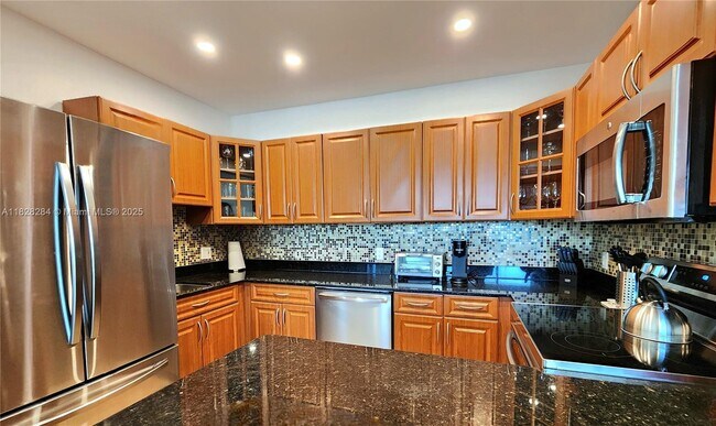 Building Photo - 3505 S Ocean Dr