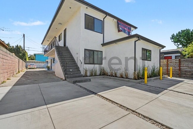 Building Photo - 5630 Blackwelder St