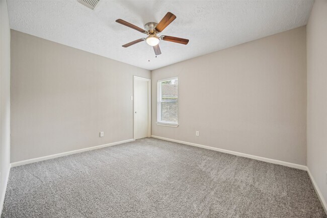 Building Photo - 2414 Chelston Ct