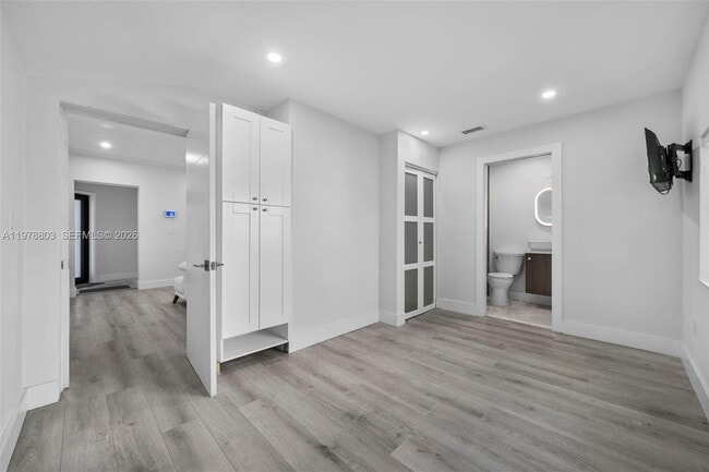 Building Photo - 1262 SW 15th Terrace