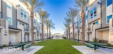 Building Photo - 1410 W Cara Dr