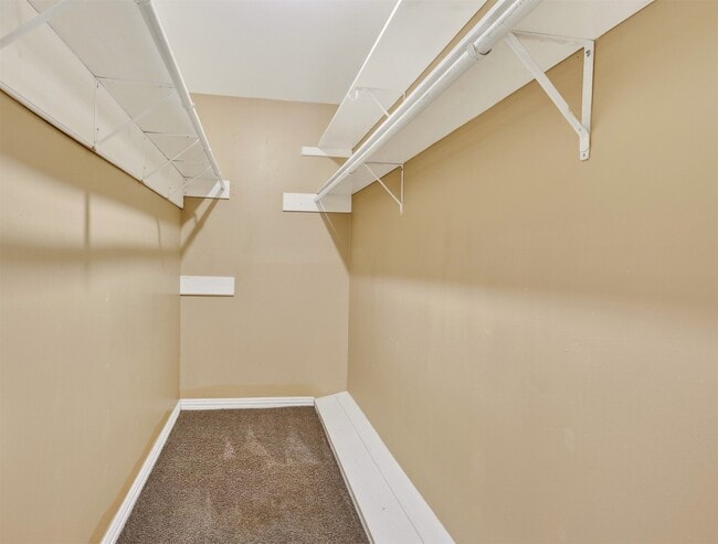 Building Photo - 6030 Gallant Forest Dr