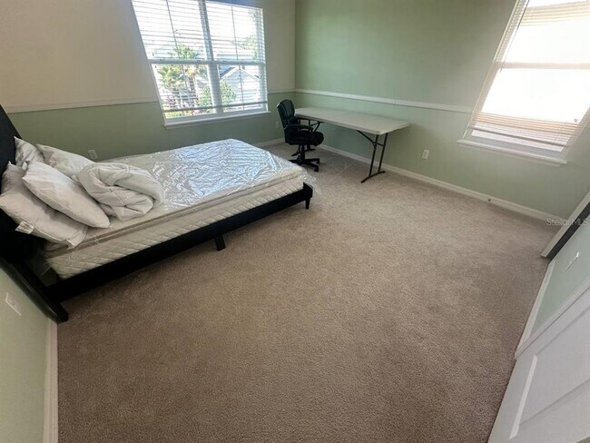 Building Photo - 3877 Mount Vernon Way